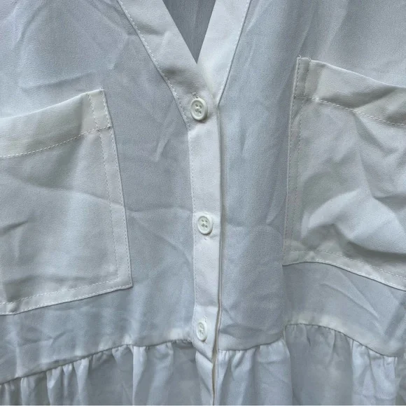 🤍 Flowy White Maternity Button-Down Blouse – Light, Airy & Bump-Friendly 🤍 - Picture 4 of 6